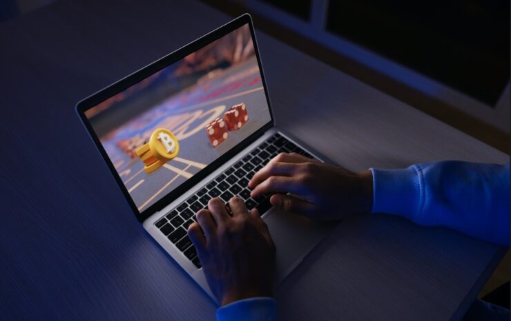 Craps-bitcoin-casino-game-