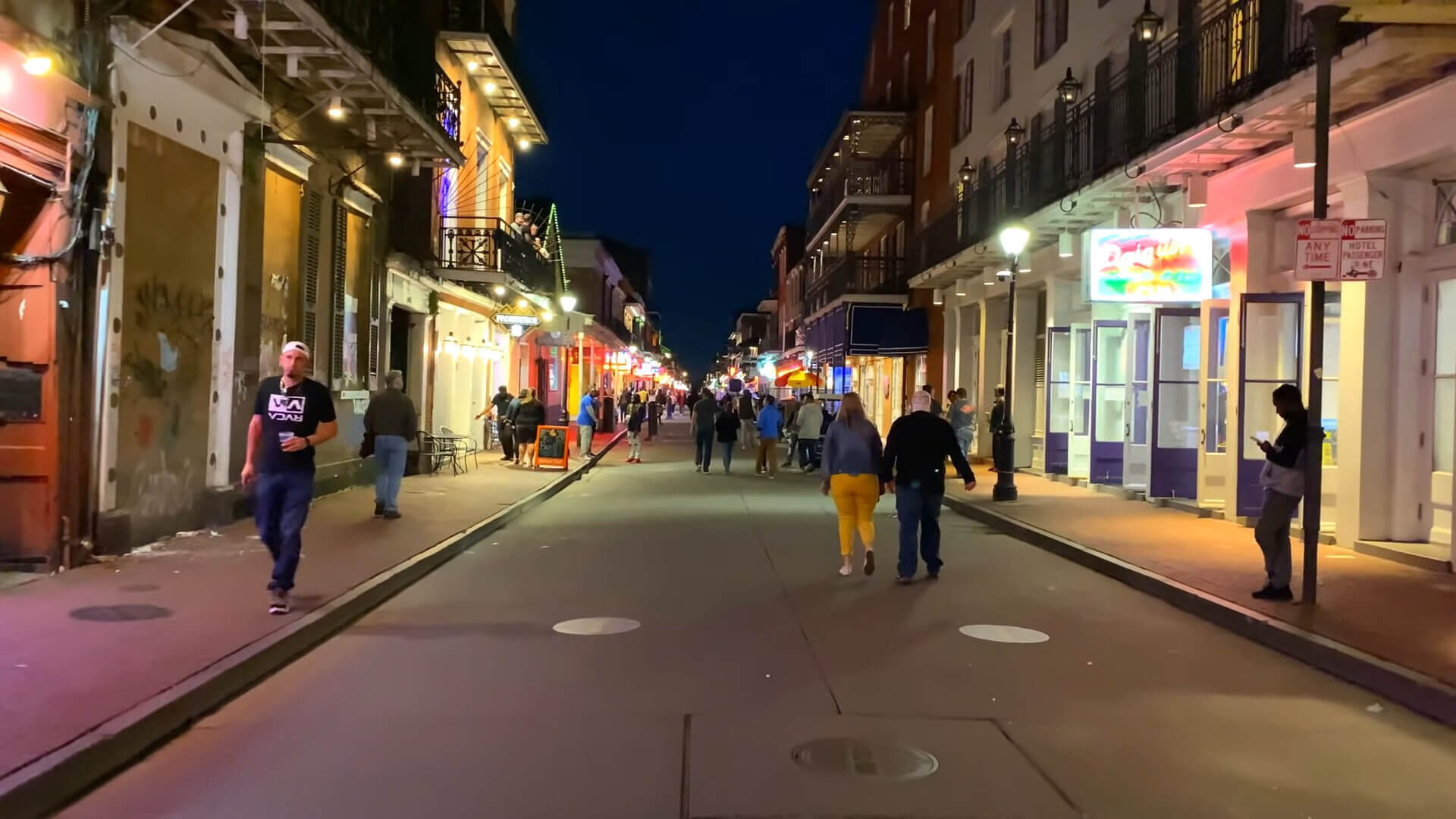 Explore Nightlife in New Orleans
