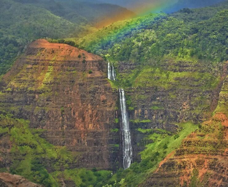 Olo'upena Falls