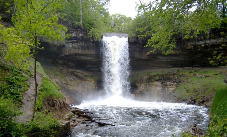 minnehaha falls