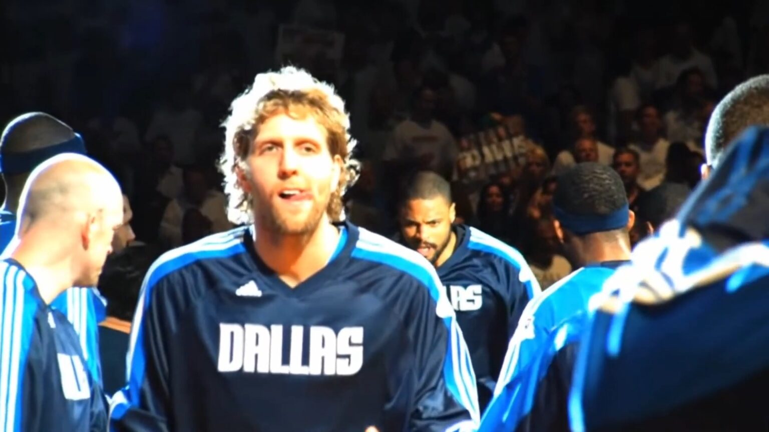 How Much Do NBA Players Make? Average Salary from 19902023