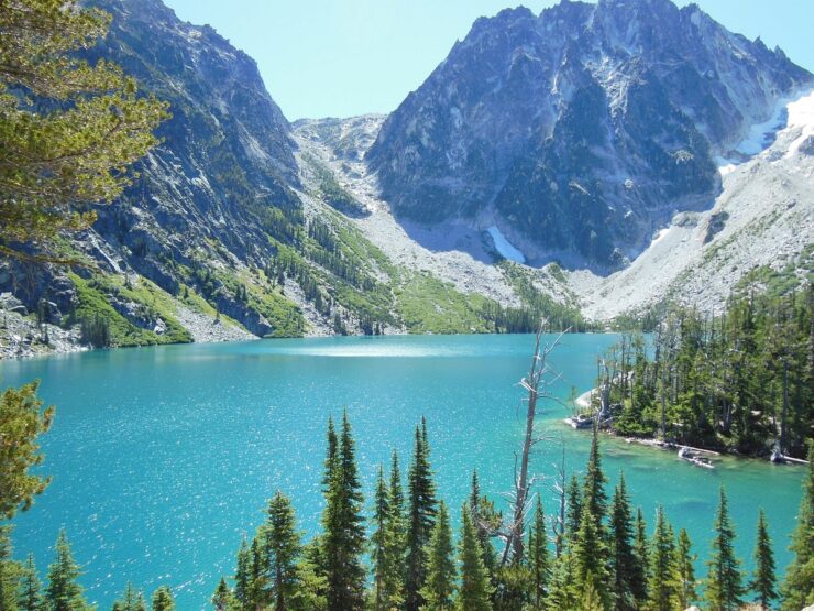Enchanting Lakes and Rivers