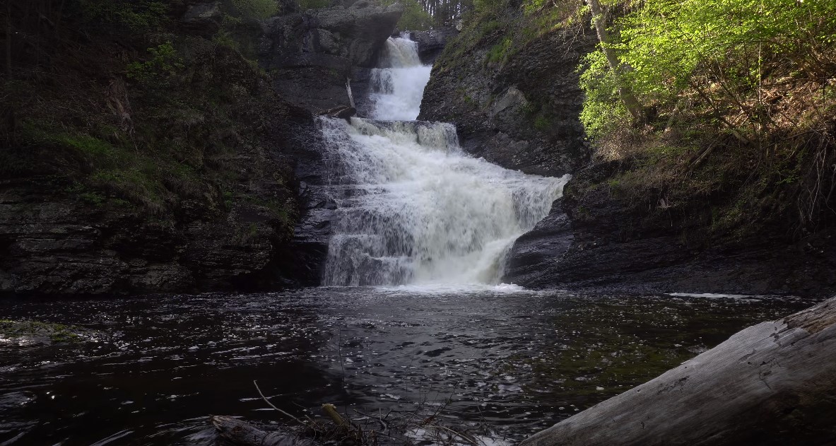 How Long is Raymondskill Falls hike