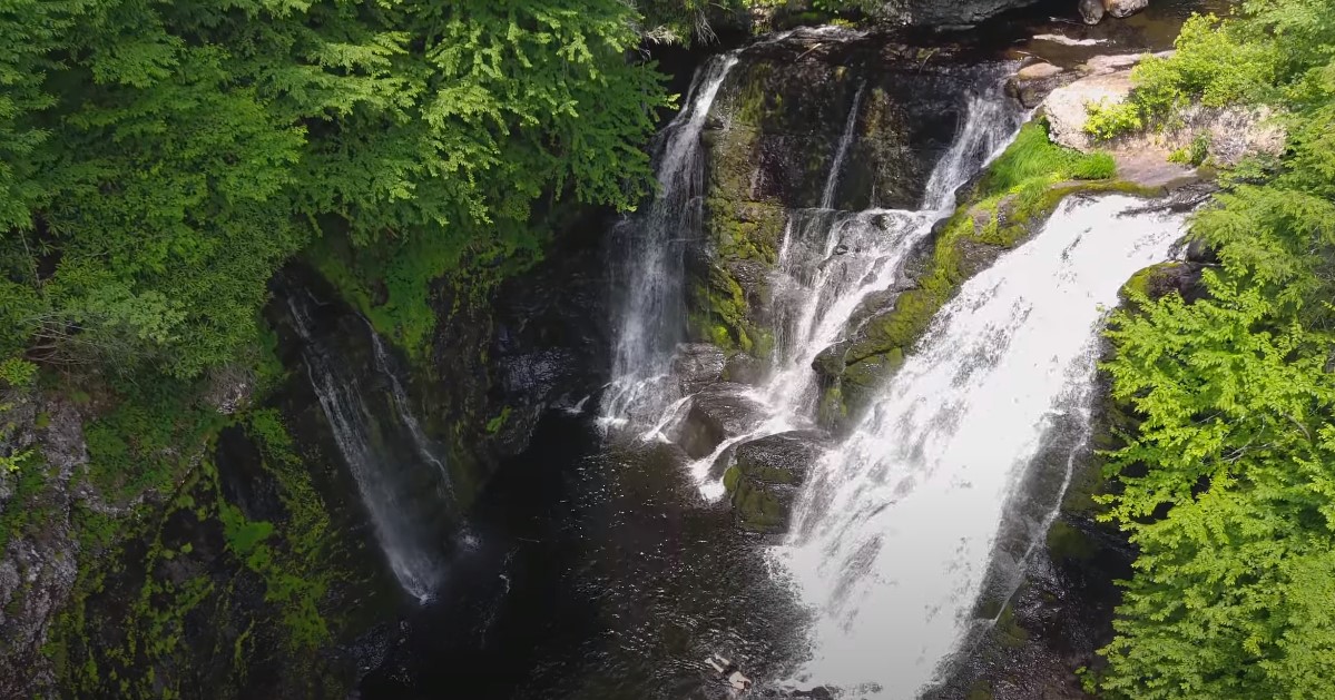 How Tall are Raymondskill Falls