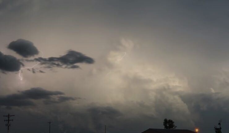 lightning strikes US. Florida