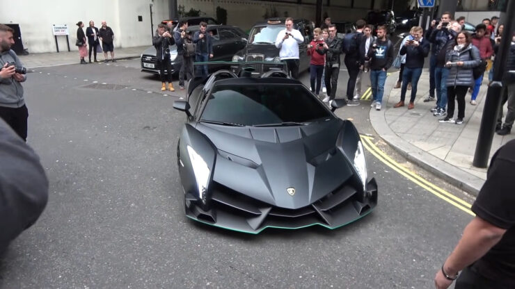 Lamborghini Veneno Roadster