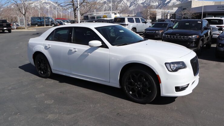 2022 Chrysler 300