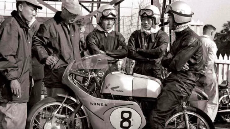 Honda Motorcycles in 40s