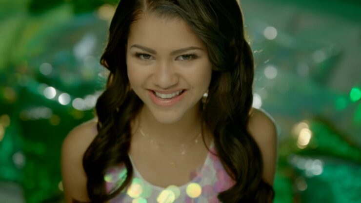 Zendaya in Shake it up