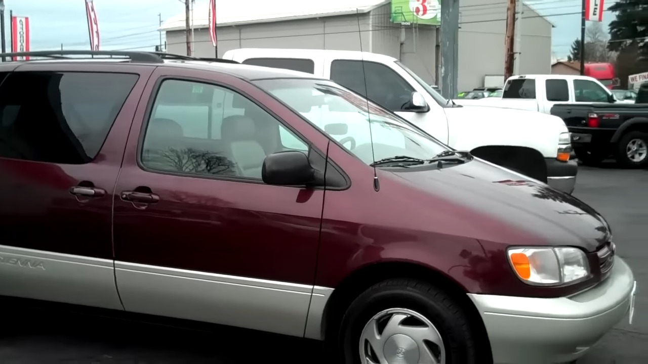 1998 Toyota Sienna