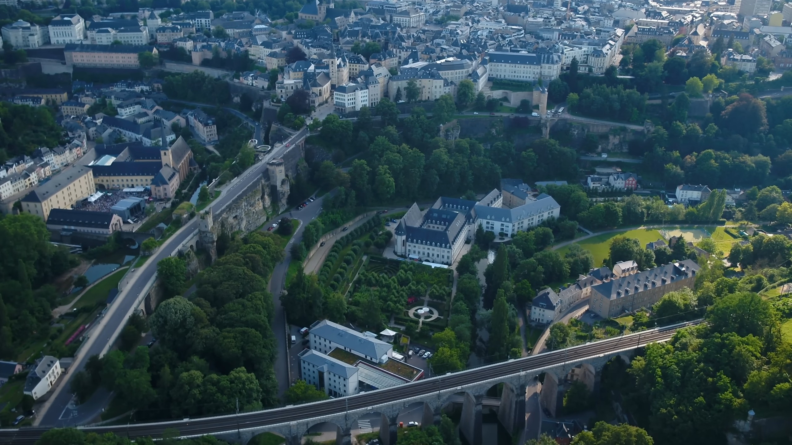 Luxembourg - Economy - One of the richest country in the Europe
