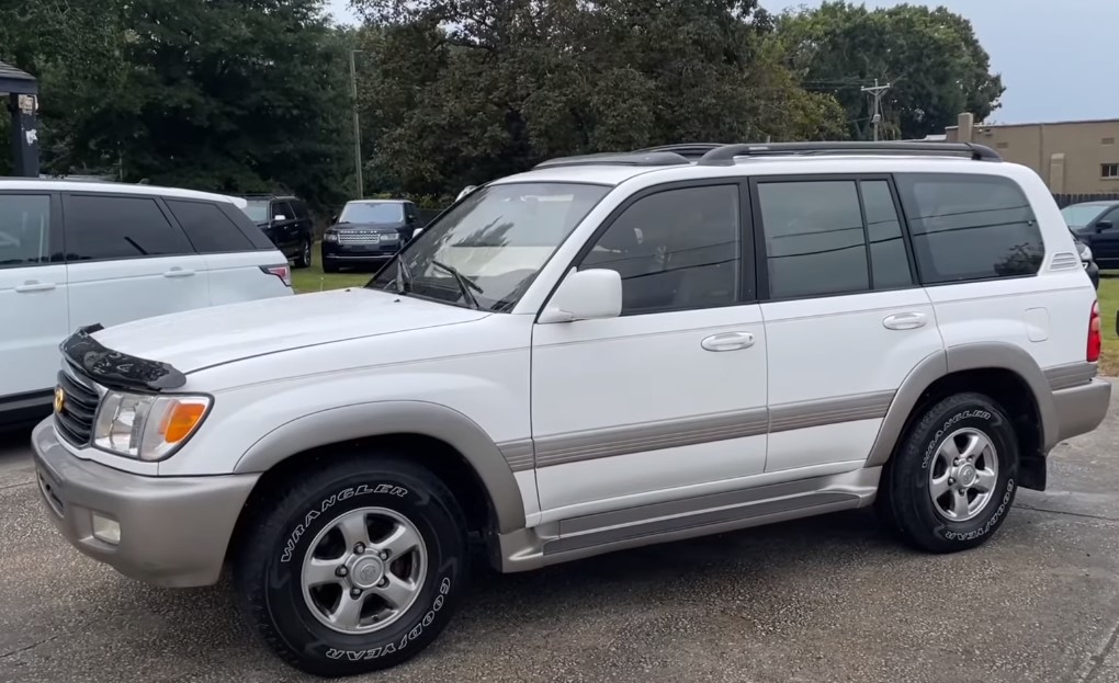 2002 Toyota Land Cruiser Model