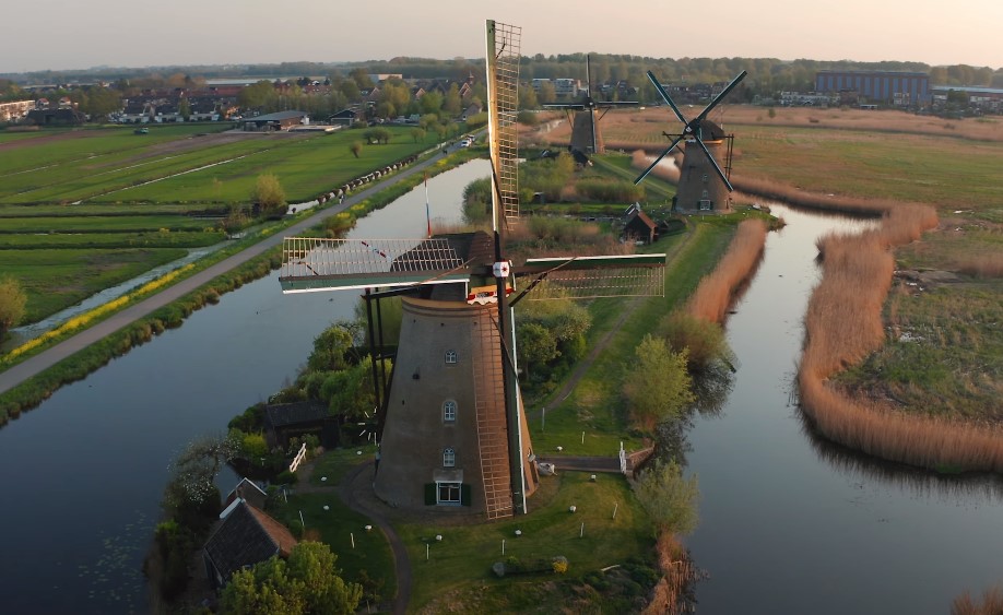 Why Netherlands is a wealthy country