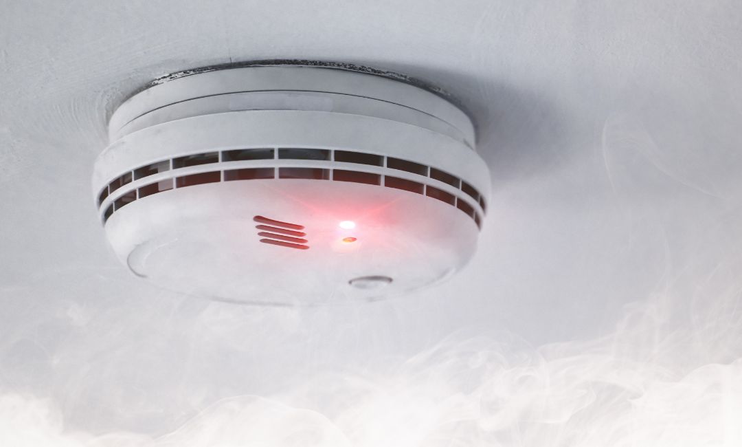 7 Reasons Smoke Alarms Go Off With No Smoke!