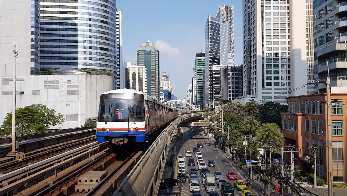 How to Use BTS SkyTrain in Bangkok