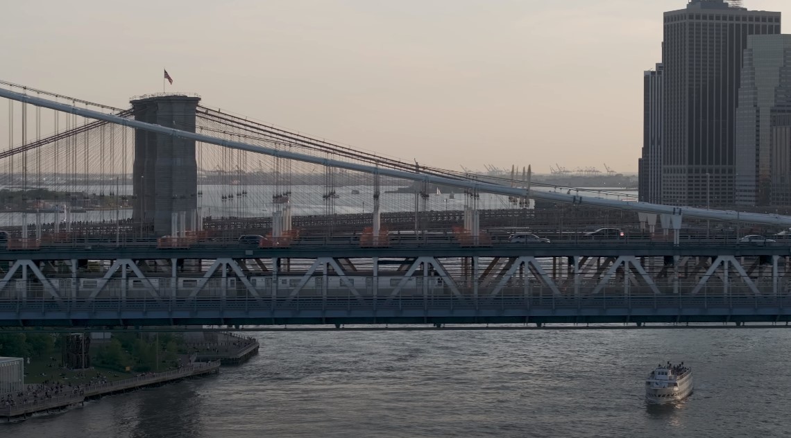 Brooklyn Bridge towers height