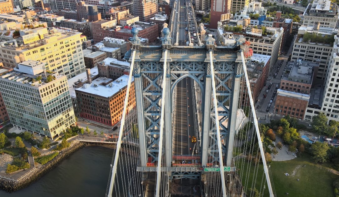 Manhattan Bridge architectural details