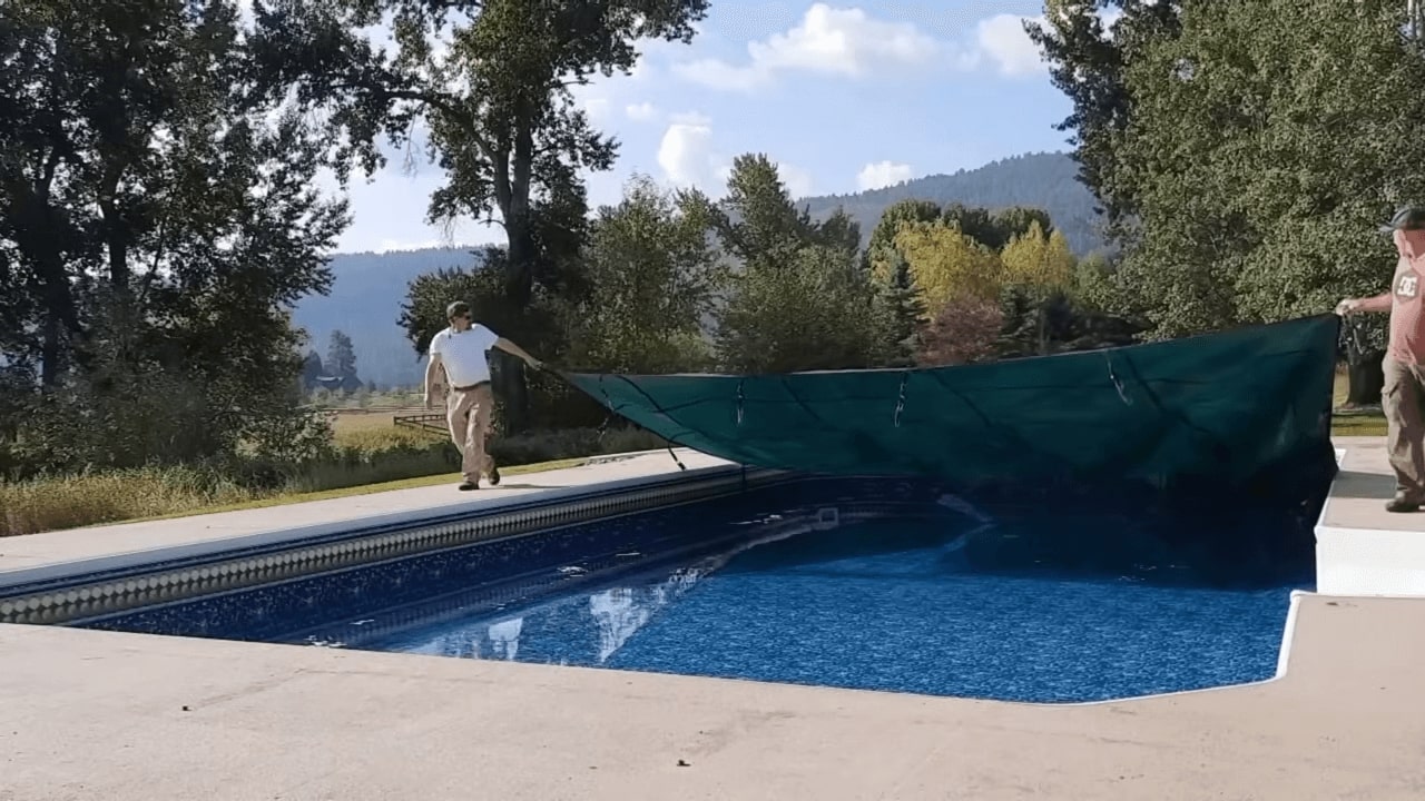 How to Winterize a Pool: 10 Essential Tips for Protecting Your Investment