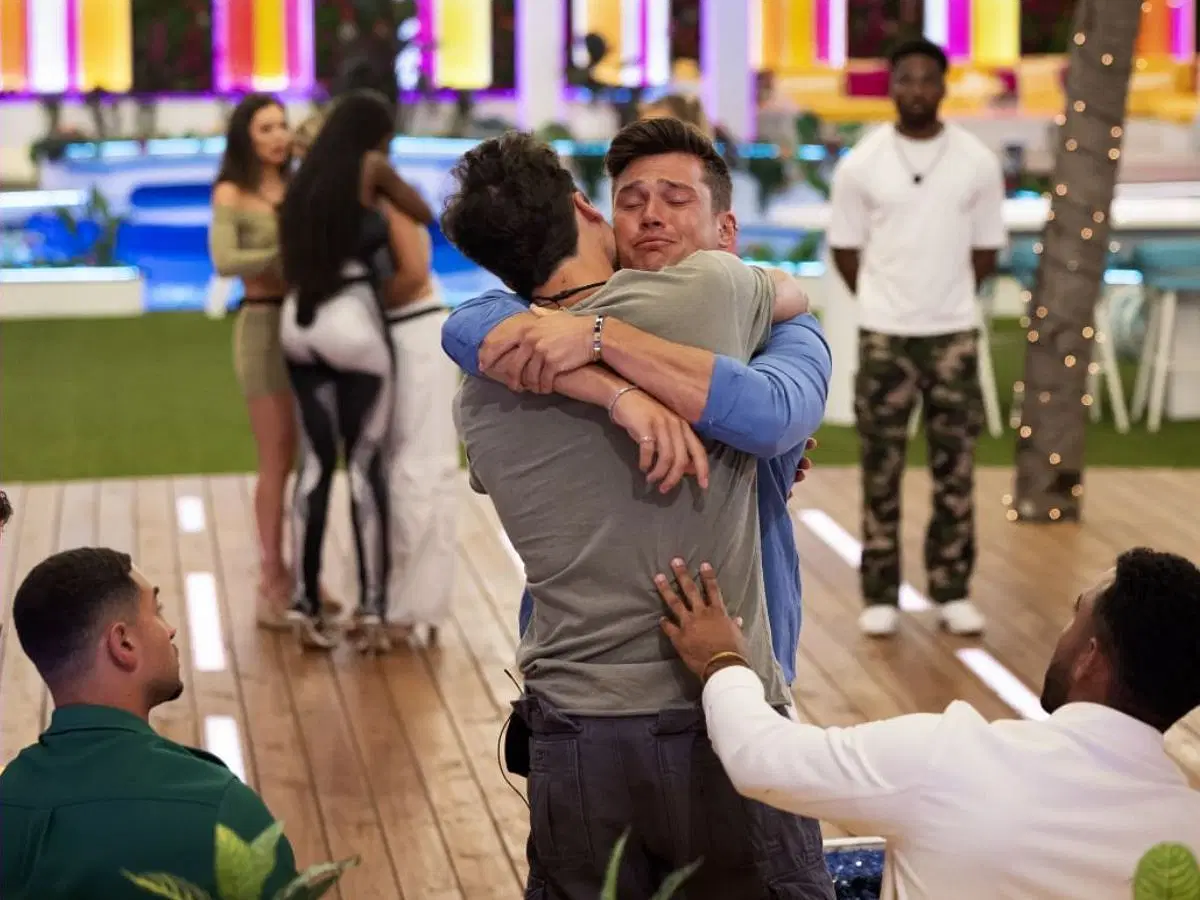 Love Island USA fans react on social media to controversial elimination