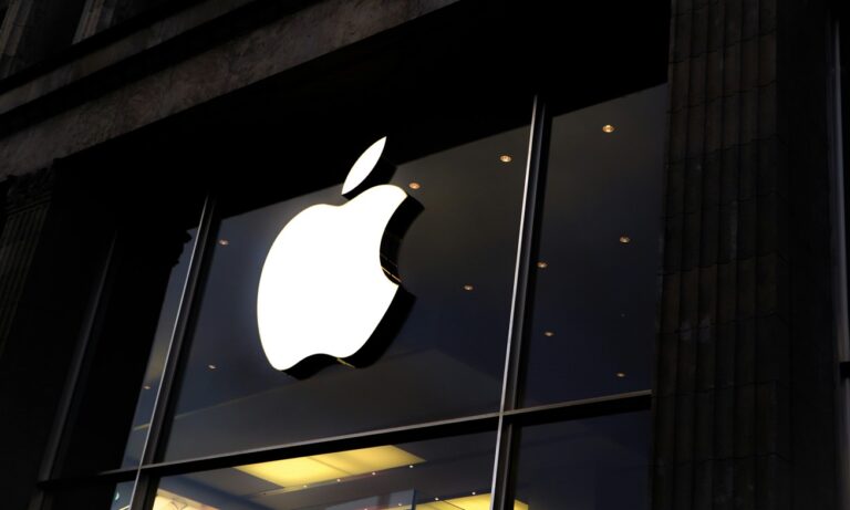 Apple Ends the iPhone Upgrade Program and Starts Leasing iPhones